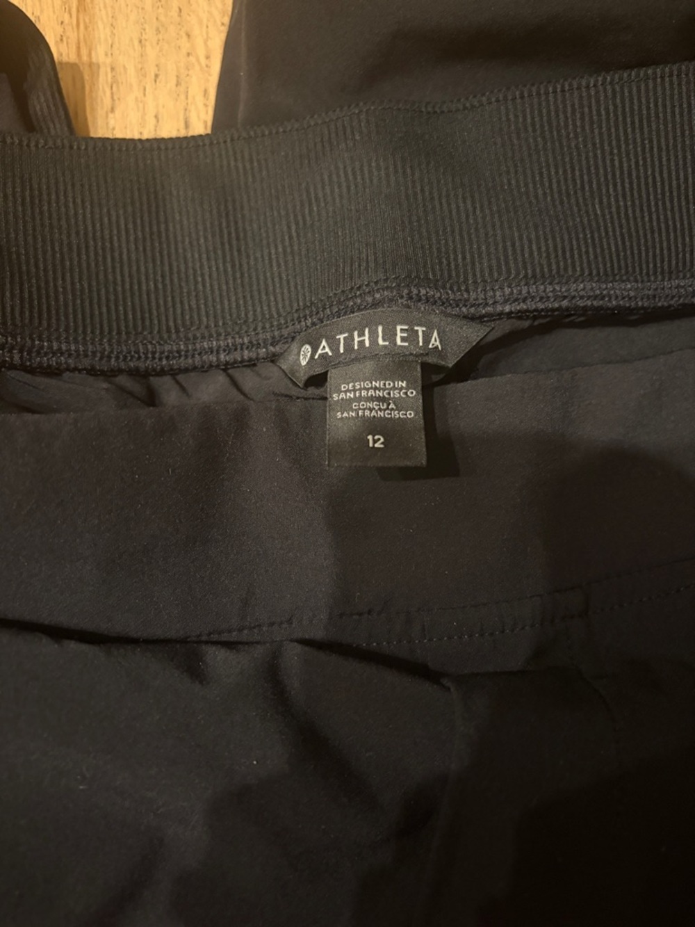 Athleta Brooklyn Ankle Pant Black - Size 12 - Picture 4 of 7